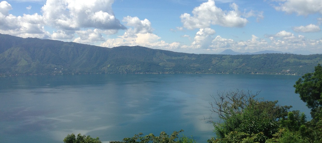 Lago De Coatepeque